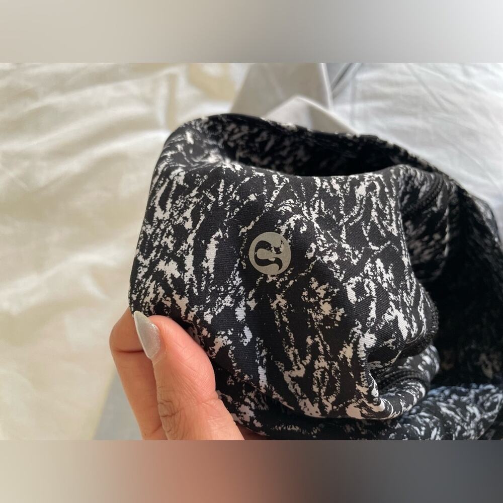 ✨Lululemon✨ Wunder Under Leggings - Picture 11 of 11